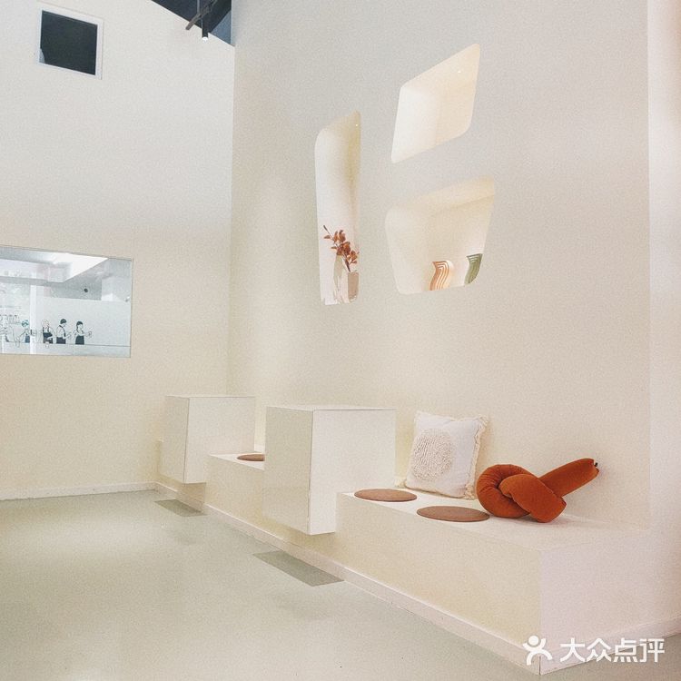 北辰三角洲这家蛋糕店太好吃了555[调皮]