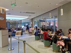 -奈雪的茶(亨特国际广场店)