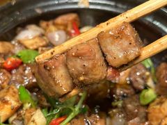 -有红鸡毛店·砂锅菜(抚琴夜市店)