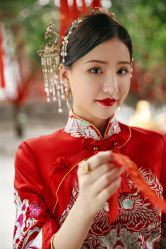 -红番婚纱礼服