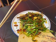 -老班长·小龙虾·鲜货烧烤大排档(金街美地店)
