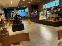 -星巴克(广州百信广场东区店)
