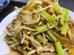 -泉畔人家·老济南经典鲁菜(大明湖店)