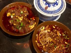 -巴四老城区炭火蛙锅(张江店)