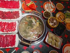 -南城十里潮汕鲜牛火锅·鲜虾生滚粥(融汇老商埠店)