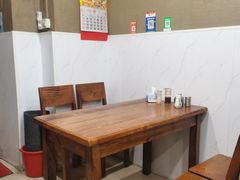 -上海特色小笼店(铁岭路90弄小区店)