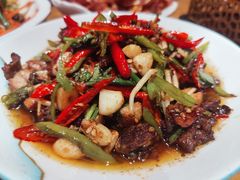 -老滇山寨•云南特色菜•地方菜•民族风情歌舞表演(金碧店)