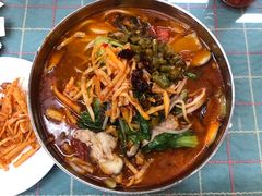 老友汤粉-红鼻子桂林米粉(金唐新光界店)