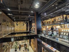 -半山书局(新世纪商城店)