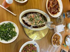-芦茨金富饭庄·25年老字号·专做稻草鸡