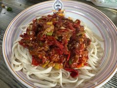 -歹歹的加个面过油肉拌面