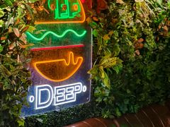-DEEP·美式餐吧(五棵松华熙LIVE店)