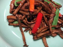 茶树菇牛柳-粗茶淡饭·隐庐私厨(东亭店)