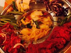 -Lanterns Vietnamese Restaurant