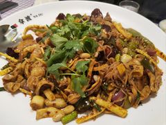 麻辣香锅-拿渡·水煮鱼麻辣香锅(王府井奥莱·香江小镇店)