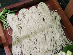 -红鼎豆捞·非遗鲍皇汤火锅(宝丰路店)