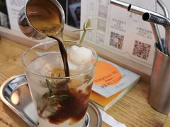 -无牌咖啡&酒馆