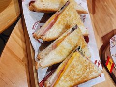 比基尼黑松露火腿三明治-tapas by dos cielos西班牙餐厅(重庆光环购物公园店)