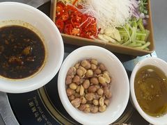 -官塘陈记鱼生·潮汕砂锅粥·牛肉火锅(潮枫路总店)