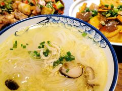 鸡汤银丝面-二孃鸡爪爪(东风路总店)