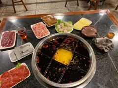 -邓莽子老火锅(中兴路总店)