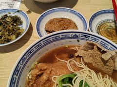 -鲁达面馆本帮风味(共康东路店)