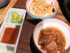 -明洞阿姨·韩式酱蟹烤肉·创意料理(三元桥店)