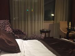 -长沙钦天·悦酒店(万家丽广场高桥北地铁站店)