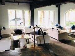 大堂-穹六人间 people 6(岳阳路店)