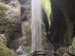 -龙水峡地缝景区