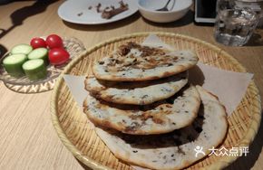 Freshly Baked Jinhua Drum Cake
