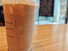 -星巴克(上海长宁来福士1F店)