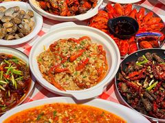-肥小宝·金牌油焖大虾(襄阳龙虾地标店)