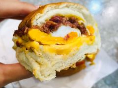 招牌咸牛肉芝士猪仔包-华嫂冰室(尖沙咀店)