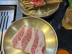 -臻牛烤肉