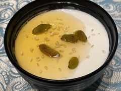 手工自制酸奶-巴扎美食·新疆菜·西域歌舞表演餐厅(新疆大厦店)