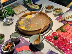 手捶生牛肉丸-牛村来人潮汕牛肉火锅(西单店)