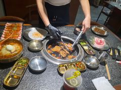-红泥小火炉·东北泥炉烤肉(天一旗舰店)