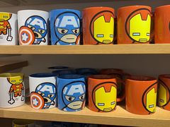 -名创优品(北京新中关购物中心地铁层店)