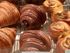 -VERIE BAKEHOUSE