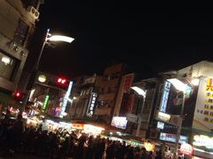 -六合夜市