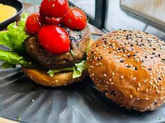 -Let'sBURGERplus·非常创意汉堡(三里屯店)