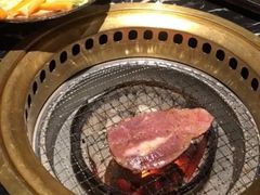 -山川小町·极番烧肉(新地假日广场店)