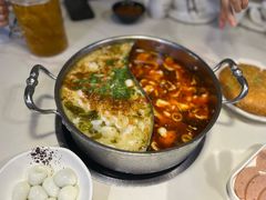 -德林酸菜鱼火锅(南丹店)