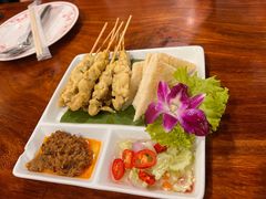 -Dang restaurant (patong phuket)