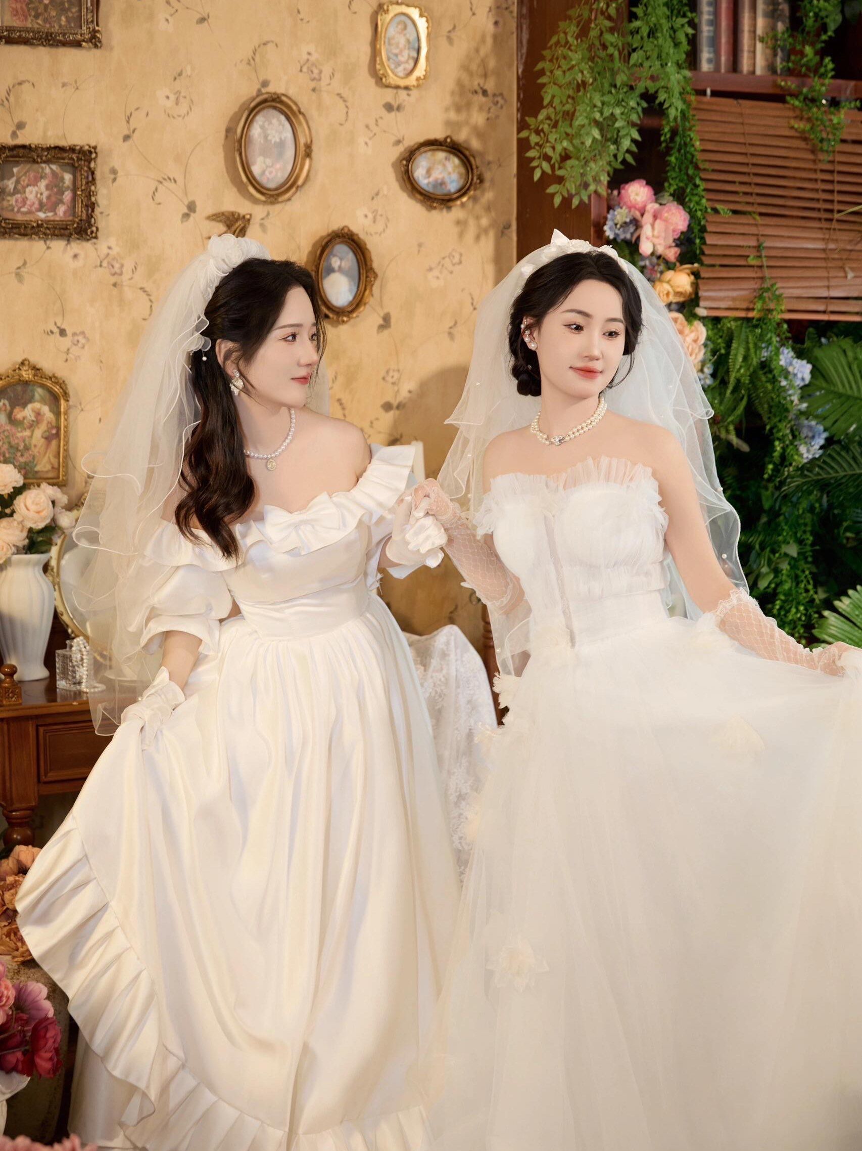 闺蜜复古婚纱写真👭