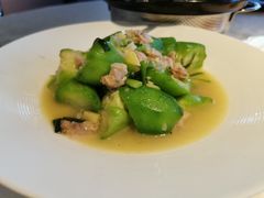 原汤蛤蜊煮广东胜瓜-皇朝会.经典传统粤菜(外滩店)