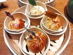 烤千层破酥包-云海肴·汽锅鸡·云南菜(天山百盛优客店)