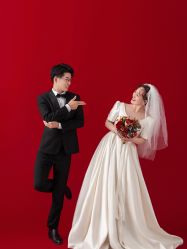 -Mu慕婚纱摄影·超级工作室
