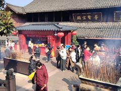 -峨眉山报国寺